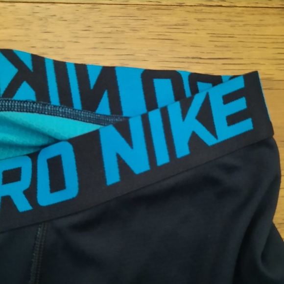 Nike Dri-Fit Pro Training Athletic Tights - Picture 3 of 8